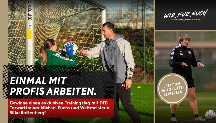 Torwarttraining mit DFB-Torwarttrainer Michael Fuchs und Weltmeisterin Silke Rottenberg.