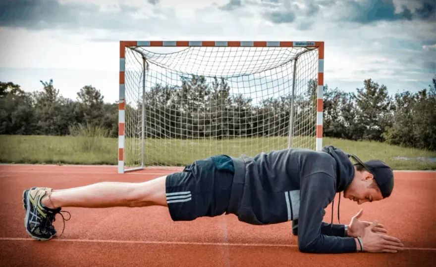 Rumpfstabilität Fußball - Mehr als nur Bauchtraining?