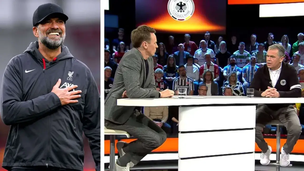 J&uuml;rgen Klopp mit Hand aufs Herz, im Hintergrund eine DFB-Diskussionsrunde.